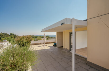 Attikawohnung in Benglen