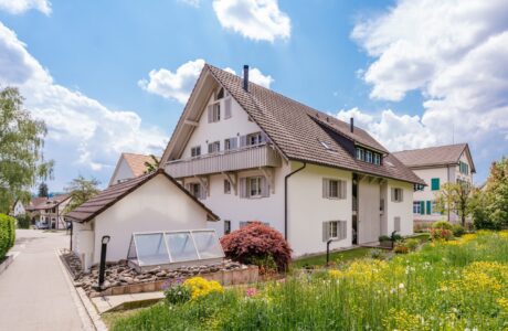 Dachmaisonette-Wohnung in Otelfingen