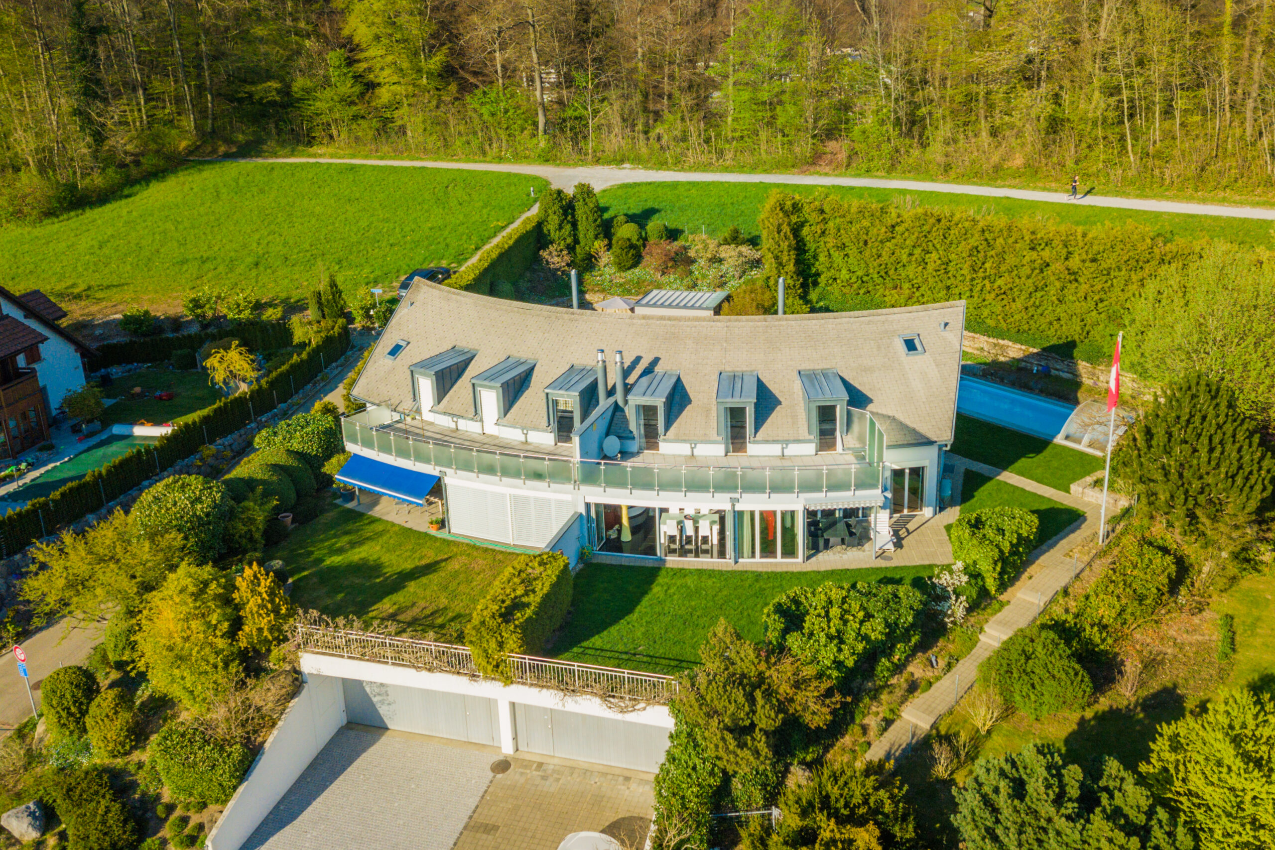 Haus mit Pool in Wettswil am Albis